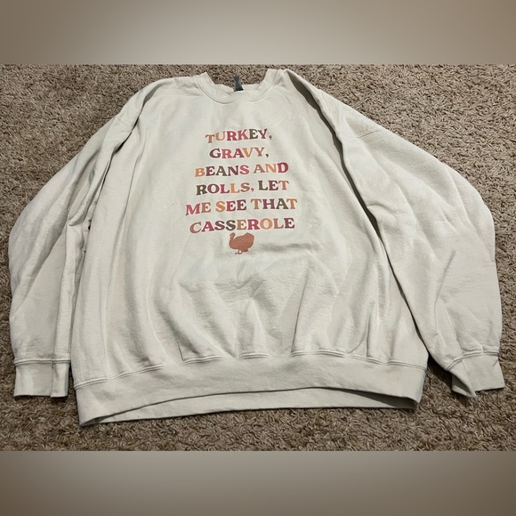 Gildan Cream Heavy Blend Sweatshirt - Picture 1 of 2